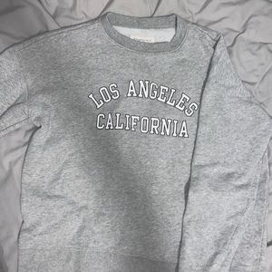 Grey crewneck
